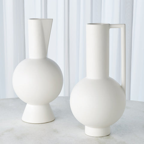 Classic Pitcher Matte White